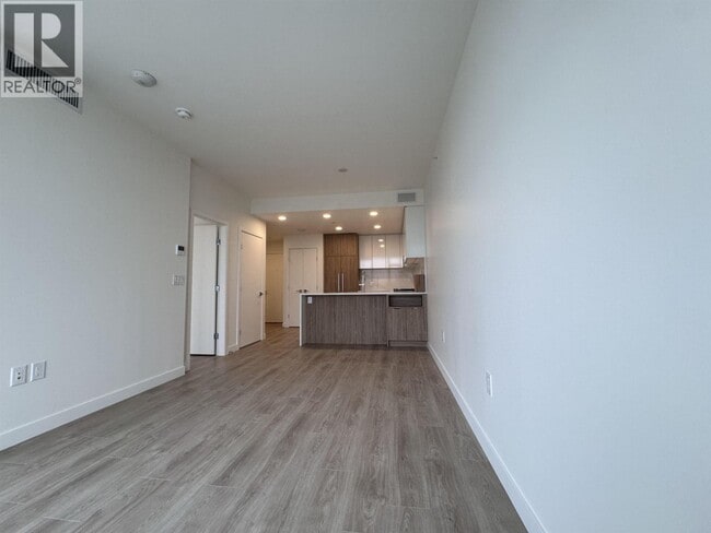 Building Photo - 7728 Park Cres