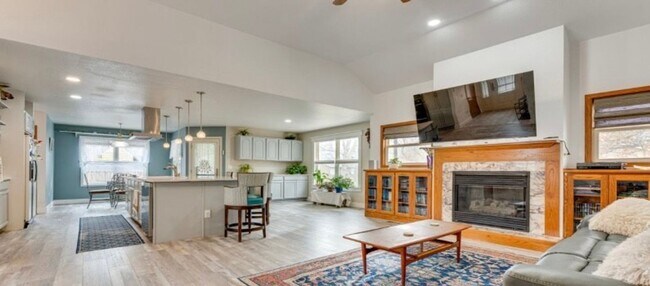 Building Photo - Charming Ranch Style Home!