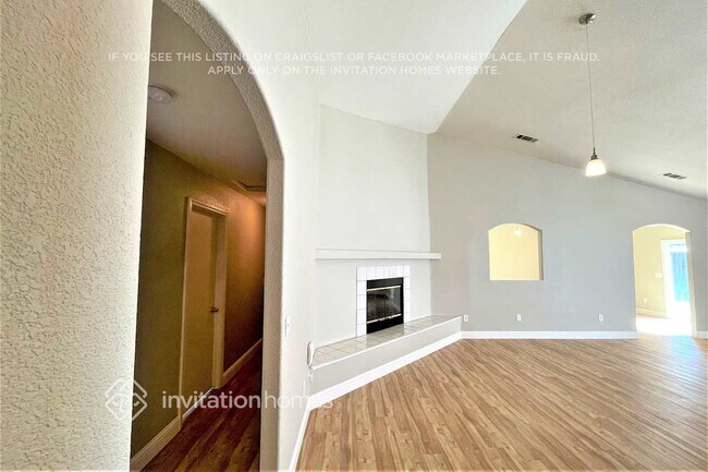 Foto del edificio - 1006 Breakers Ct