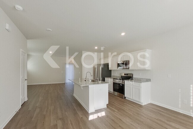 Foto del edificio - 2541 Banyon Cir