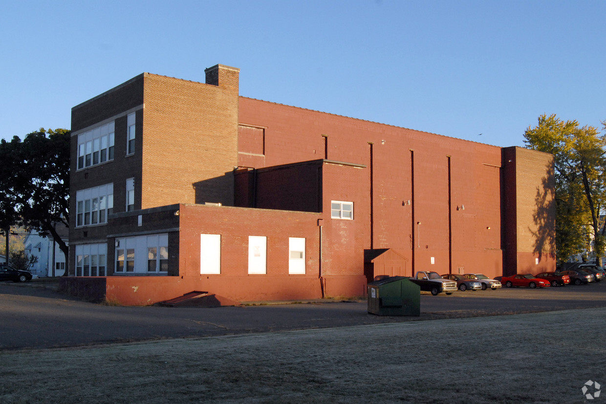 Building Photo - School House Apartments