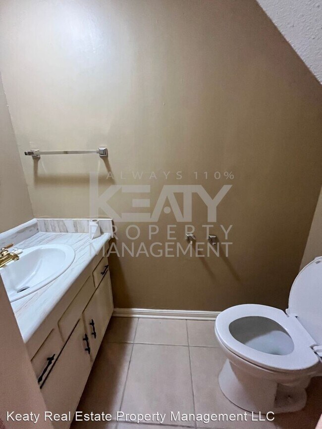 Building Photo - 2 br, 1.5 bath House - 2417 Robley Drive