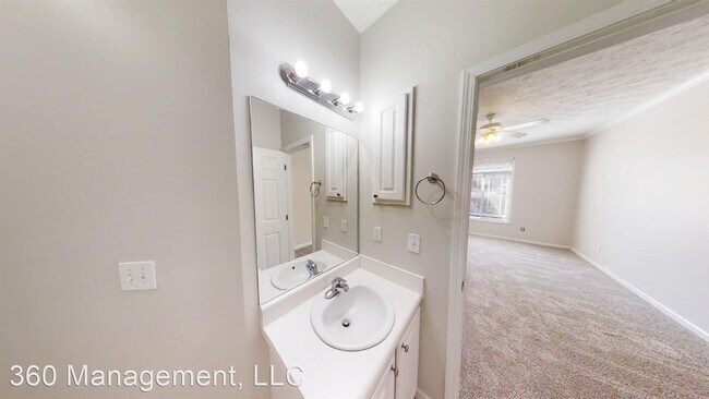 Foto del edificio - 3 br, 3.5 bath House - 413 Jack Hampton Dr