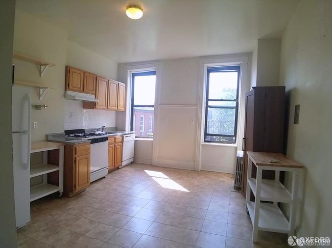 Building Photo - 374 5th Avenue