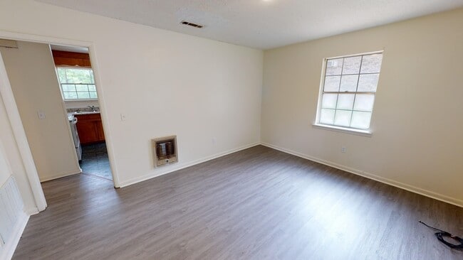 Foto del edificio - 901 E Grubbs St