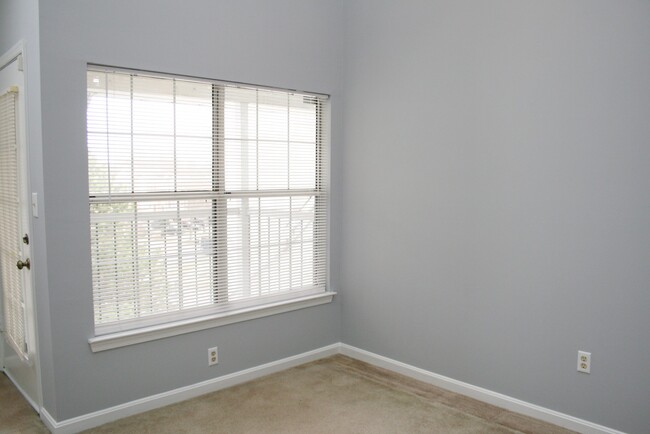 Building Photo - 15835 Easthaven Ct