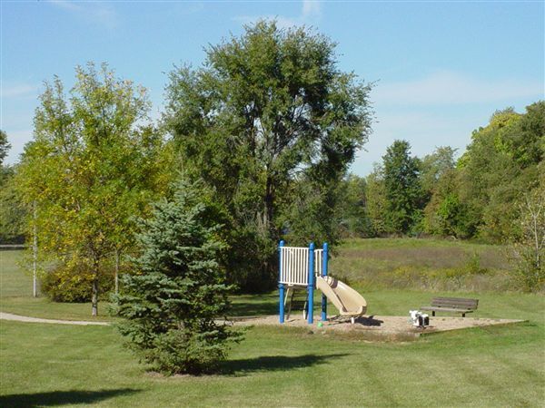 Foto del edificio - 3 br, 2.5 bath Townhome - Centre Street Vi...