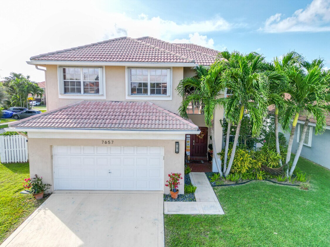 Primary Photo - 7657 Thornlee Dr