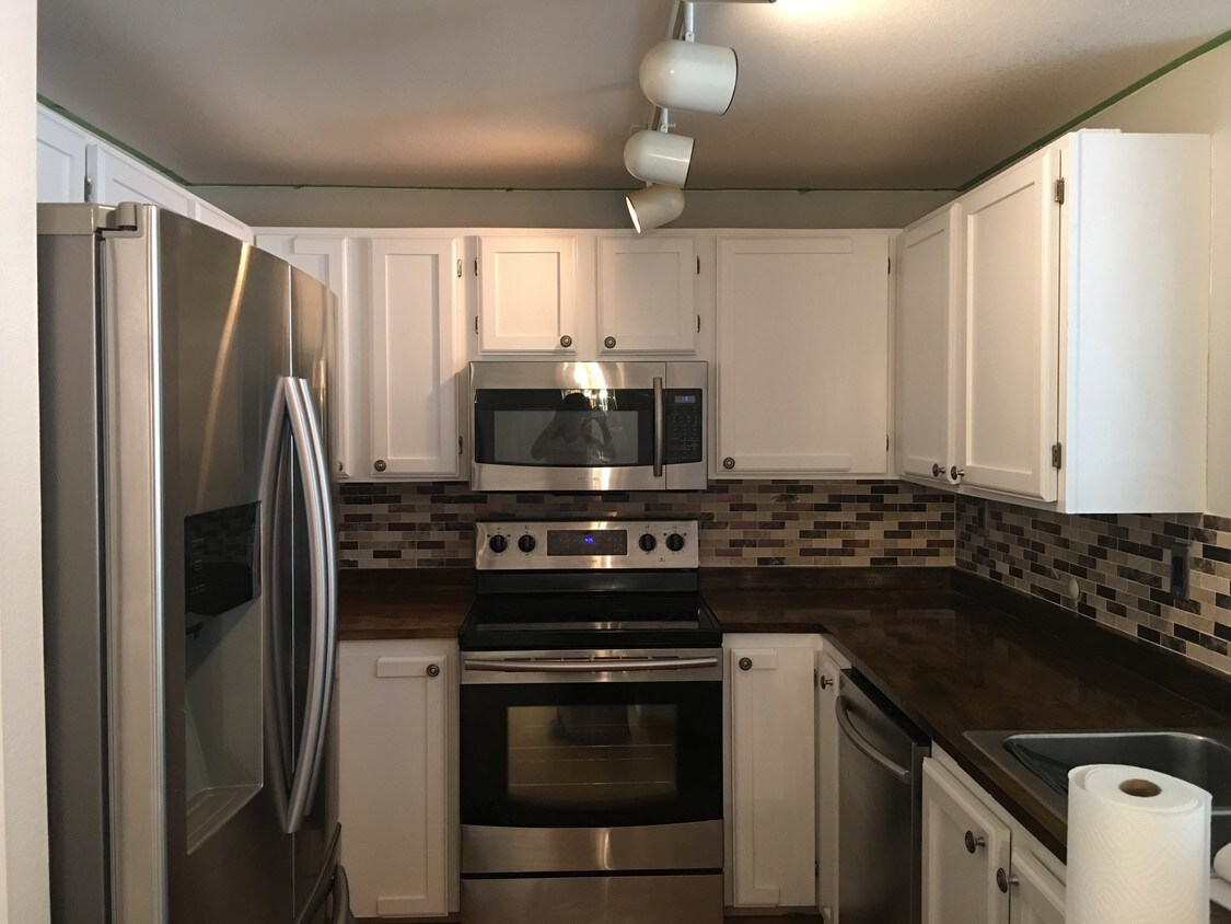 Foto principal - 424 102nd Ave SE