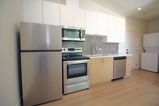 Foto del edificio - 8417 SW 24th Ave