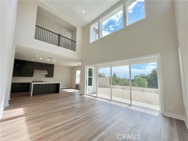 Building Photo - 371 Burwood
