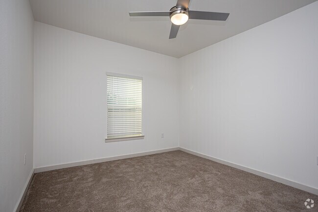 2BR, 2BA - 1,176SF - East Bay Flats Apartments
