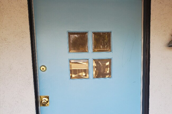 Building Photo - 1746 W 39th Pl