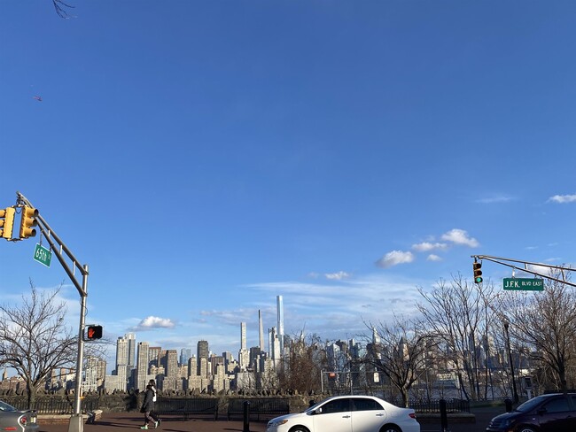 Building Photo - 14 65th St