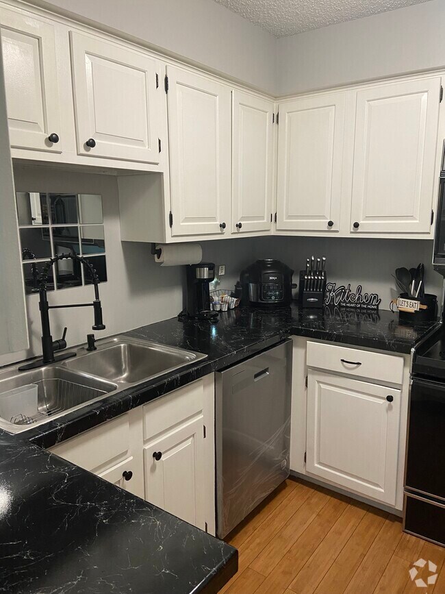 Apartments For Rent in Pittsfield, MA 9 Rentals