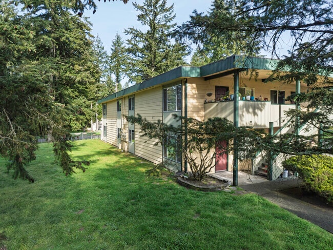 Building Photo - Hawks Prairie Apartments