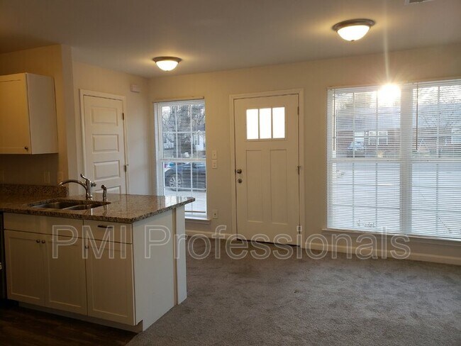 Foto del edificio - 632 East St