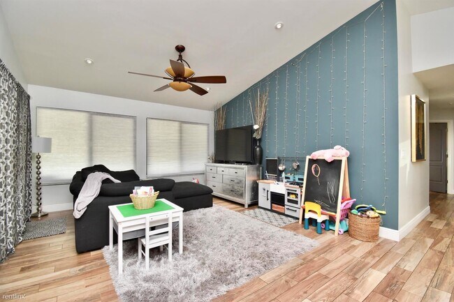 Foto del edificio - 3 br, 2 bath House - 21565 Yellowstone Par...