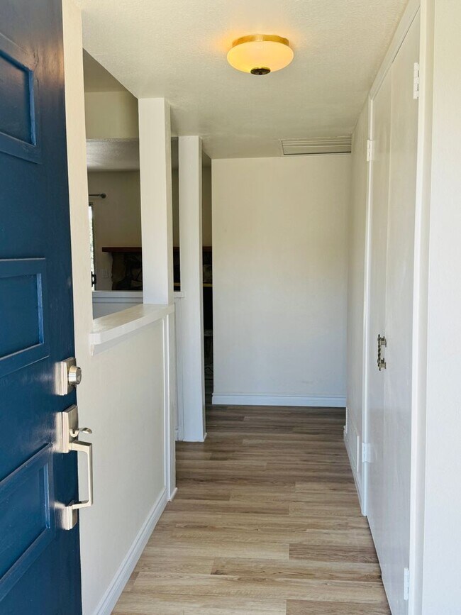 Foto del edificio - 3 Bed, 2 Bath home in Glendora