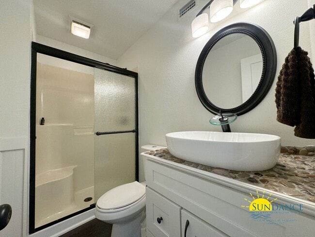 Building Photo - Fully Renovated Waterfront 4 Bedroom Townh...