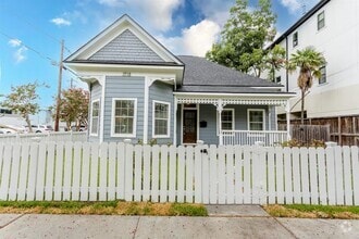 Building Photo - 1718 Shearn St