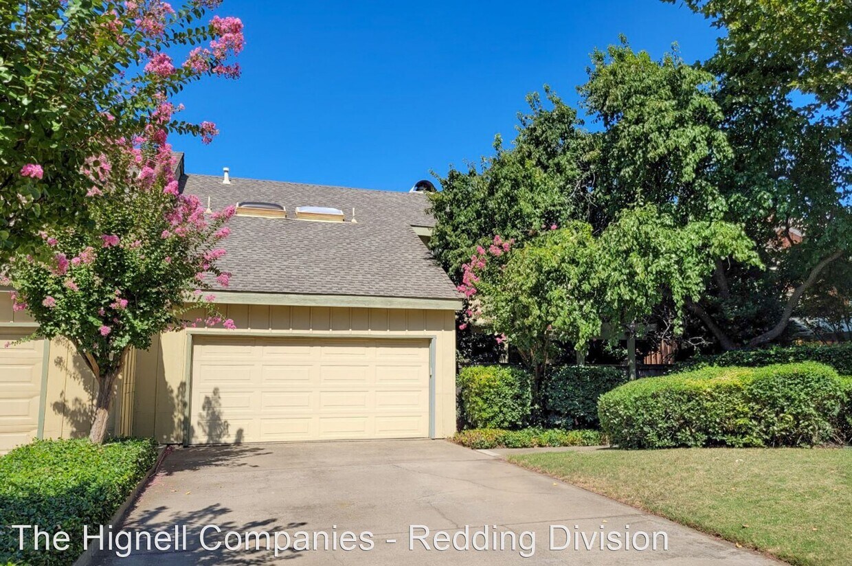 Primary Photo - 2 br, 2.5 bath House - 22 Alameda Park Circle
