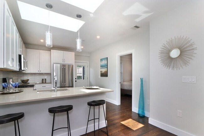 Foto del edificio - 127 Pleasant St