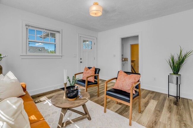 Photo - 2 bedroom, 1 bath house now available in North Portland! Piedmont Neighborhood!