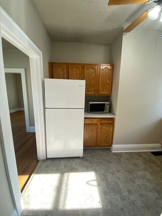 Foto del edificio - Updated 1 Bedroom Home with Garage