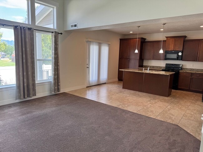 Building Photo - 12771 Park Rim Ct