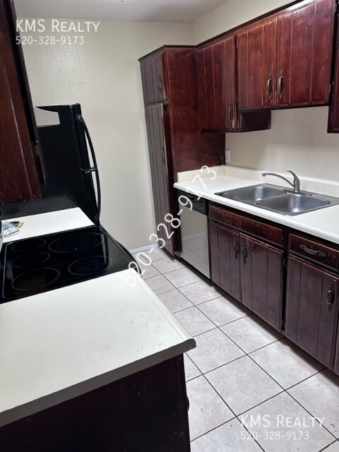 Foto del edificio - 6635 E Golf Links Rd