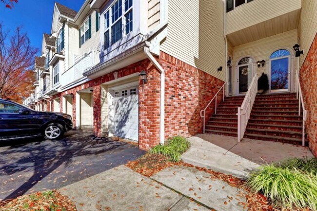 Building Photo - 11 Bayside Dr