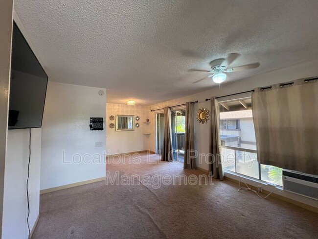 Building Photo - 91-1039 Puamaeole St