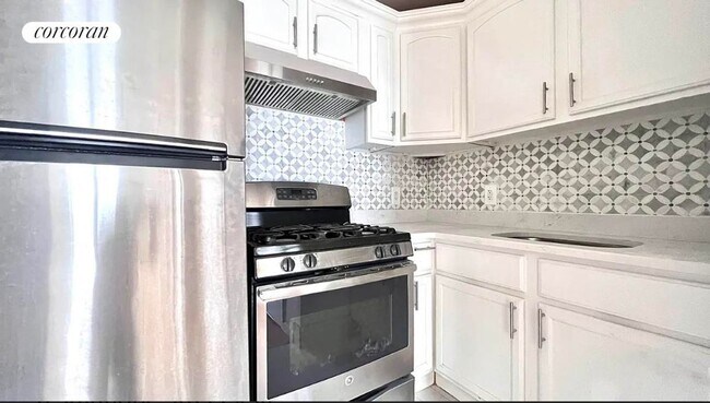 Foto del edificio - 6 Stanhope St