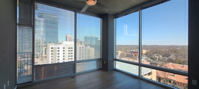 Foto del edificio - 943 Peachtree St NE