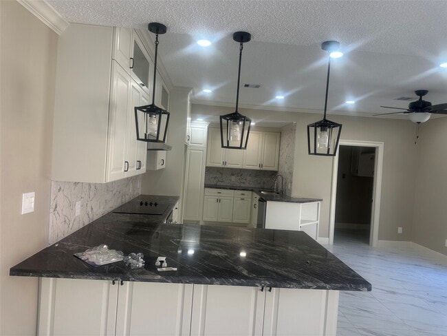 Foto del edificio - 6214 Ogden Forest Dr