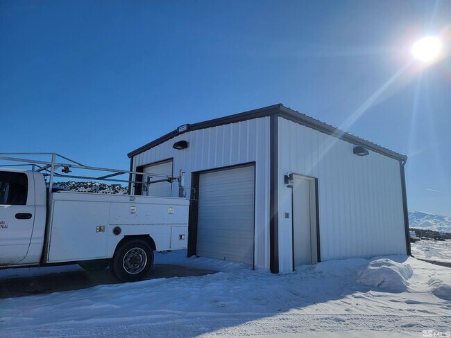 Building Photo - 1290 American Flat Rd