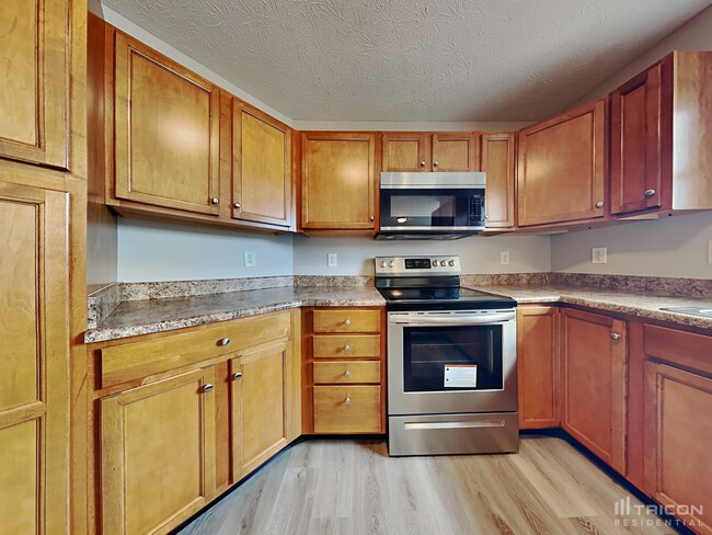 Building Photo - 4609 Clairmont Dr