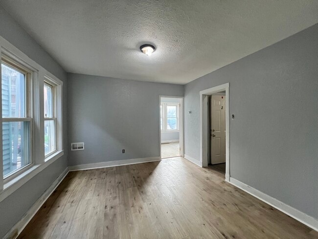 Sala de estar - 1413 Margaret St