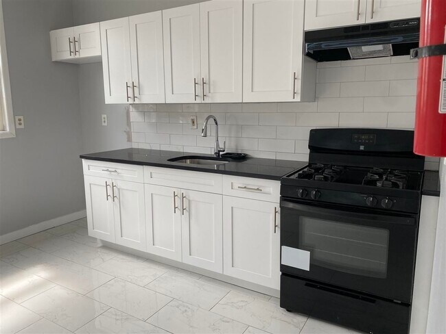 Foto del edificio - 207 Wilkinson Ave