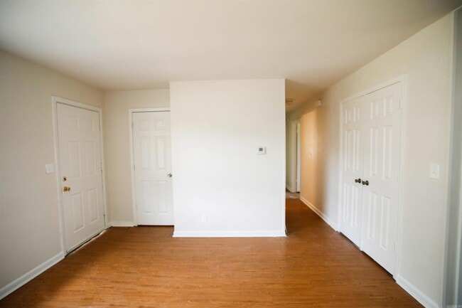 Building Photo - 2406 Belmoor Ave