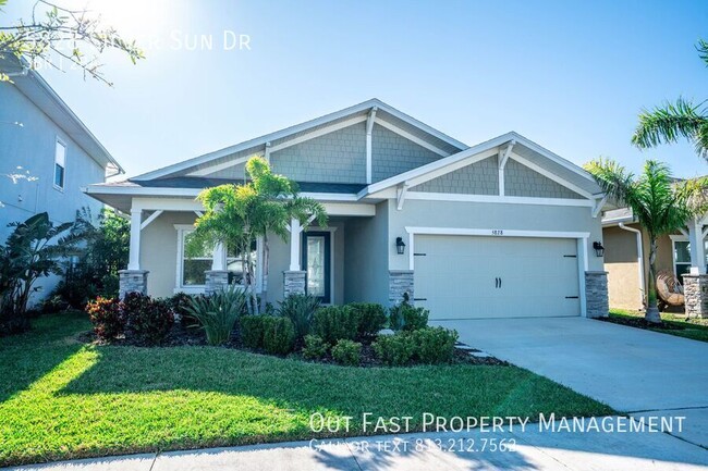 Foto del edificio - Stunning 3-Bedroom Home in Apollo Beach!