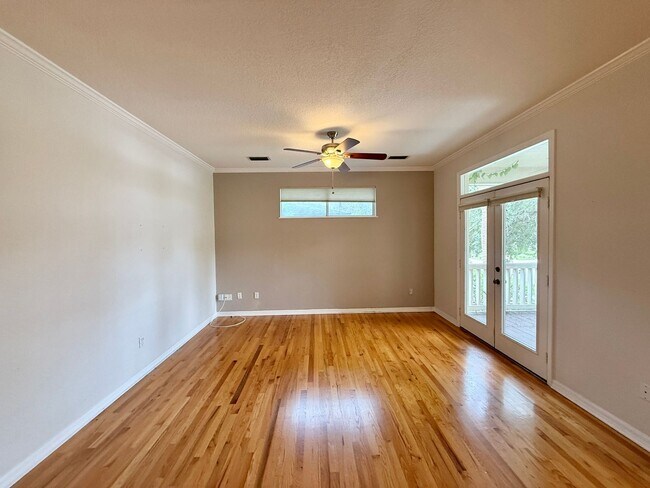 Foto del edificio - Adorable Two Story 2/2 Townhome in College...
