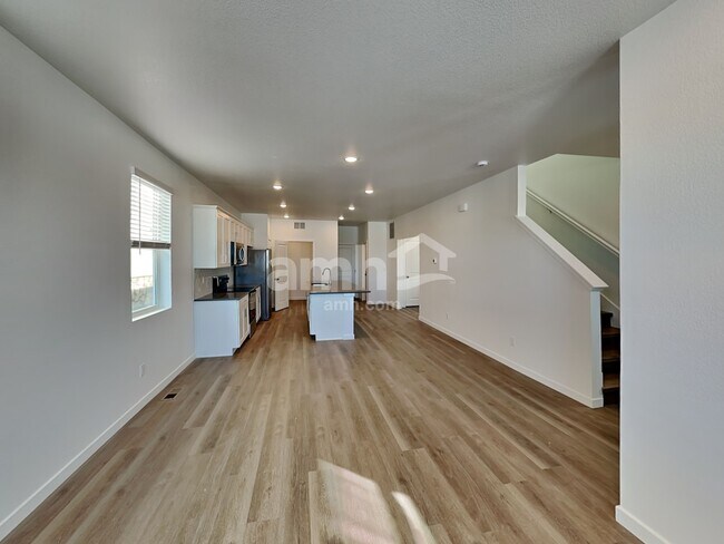 Foto del edificio - 23598 E 5th Ave