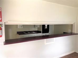 Building Photo - 408 E Coombs St