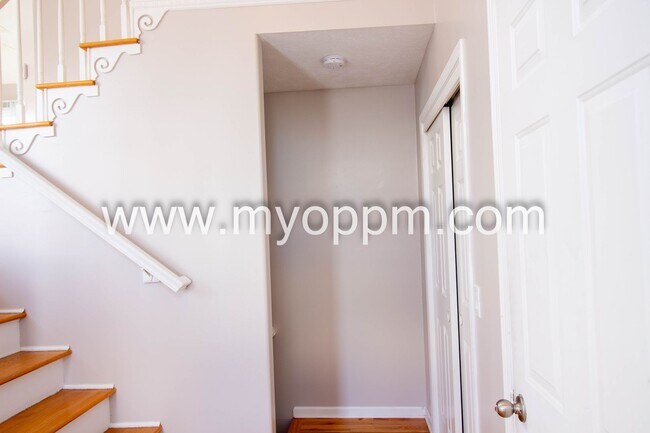 Foto del edificio - Available NOW! 3 Bedroom / 2 Bathroom Home | Northwest Omaha