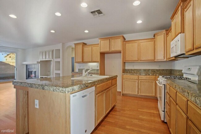 Building Photo - 3 br, 3 bath House - 9721 Costantino Ct