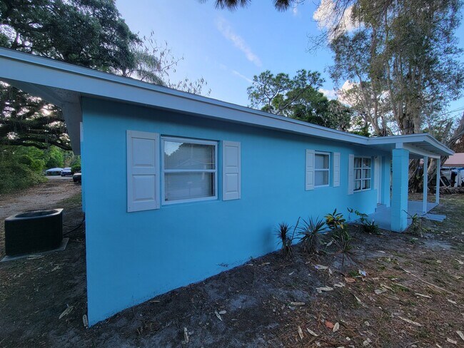 Foto del edificio - 4896 35th Ave