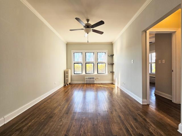 Foto principal - 1 bedroom in CHICAGO IL 60613