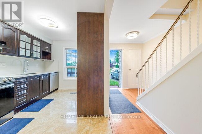 Building Photo - 415 Chandos Ct